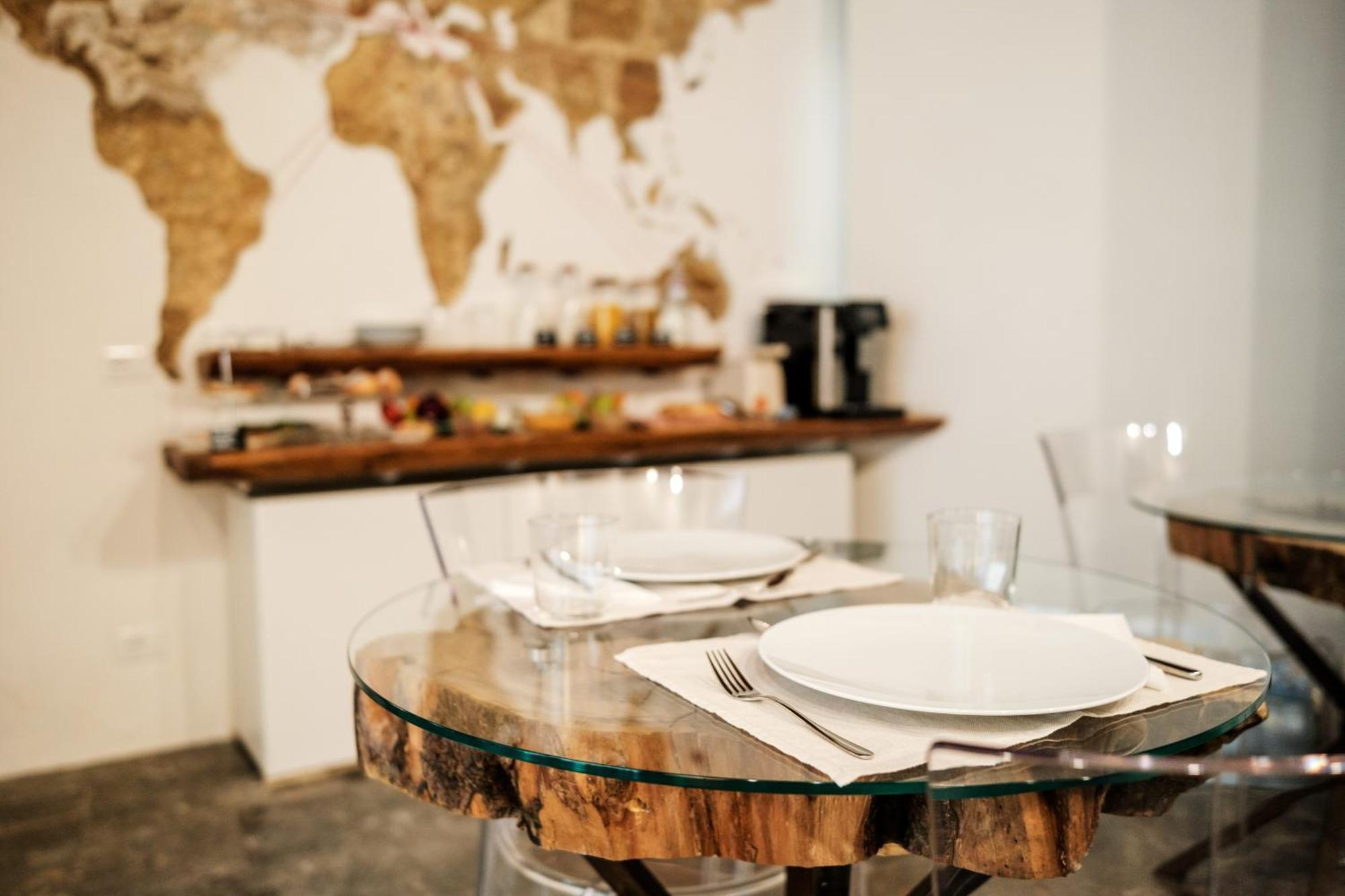 Ambrosia-Timeless Hosting Hotel Palermo Bagian luar foto