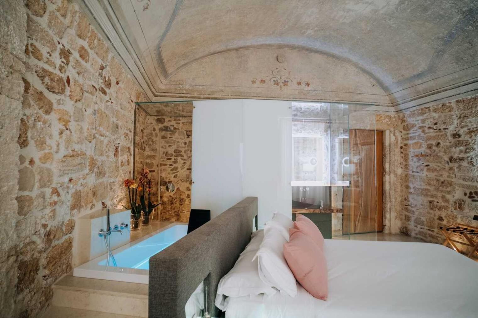 Ambrosia-Timeless Hosting Hotel Palermo Bagian luar foto