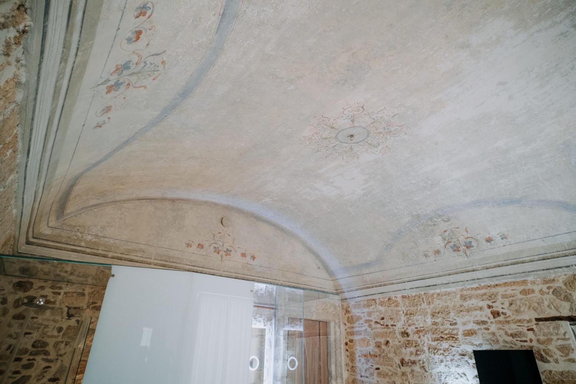 Ambrosia-Timeless Hosting Hotel Palermo Bagian luar foto