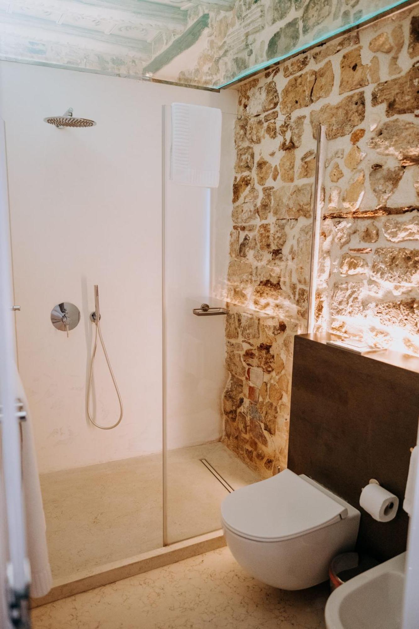 Ambrosia-Timeless Hosting Hotel Palermo Bagian luar foto